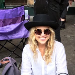 Meet your Posher, Ashley